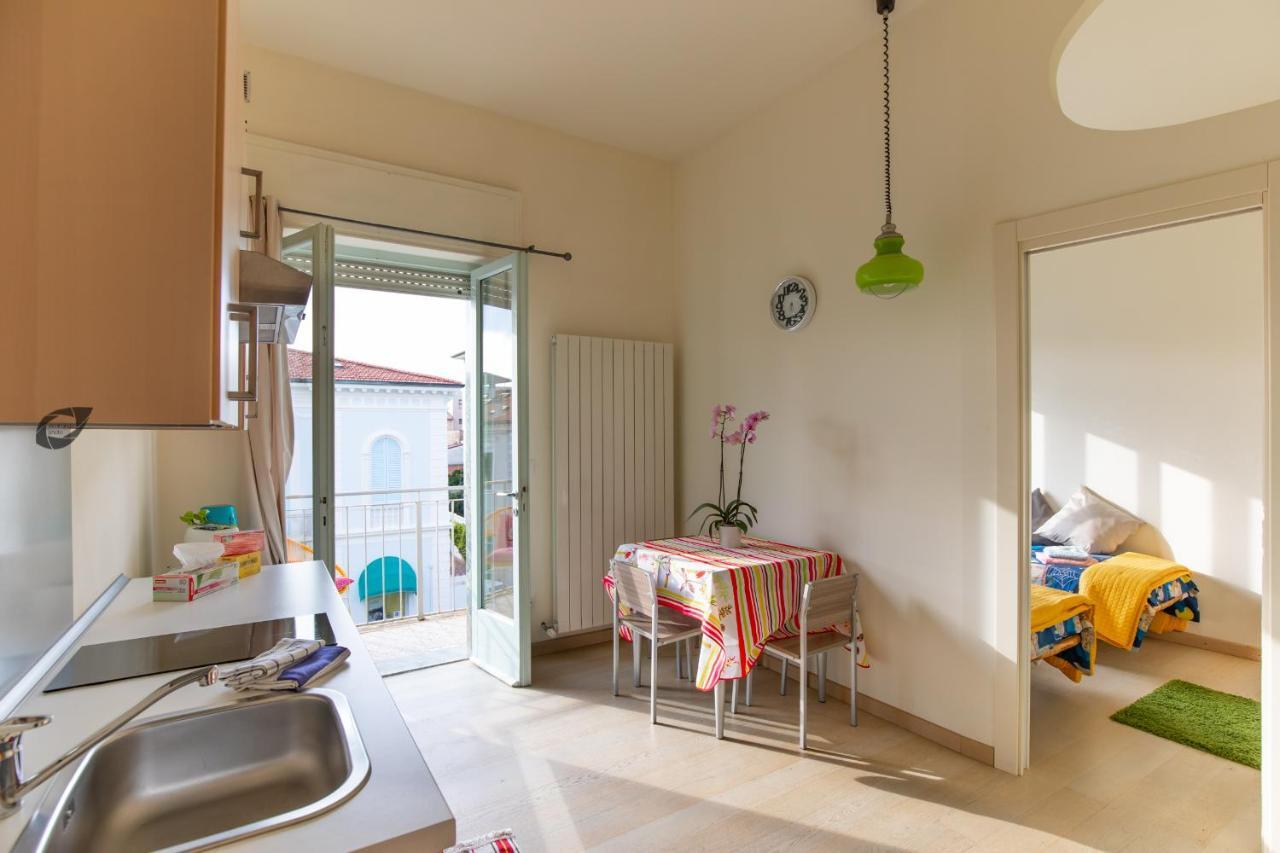 Apartamento Foscolo Viareggio Exterior foto